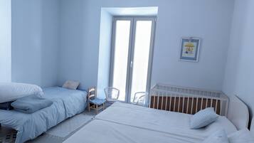 6 dormitorios, tabla de planchar con plancha, wifi y ropa de cama