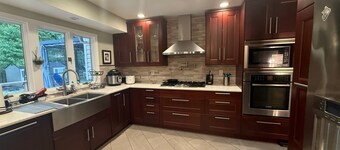 Serene bed & breakfast with AC in charming Fairfax