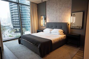 1 dormitorio, tabla de planchar con plancha, wifi y ropa de cama