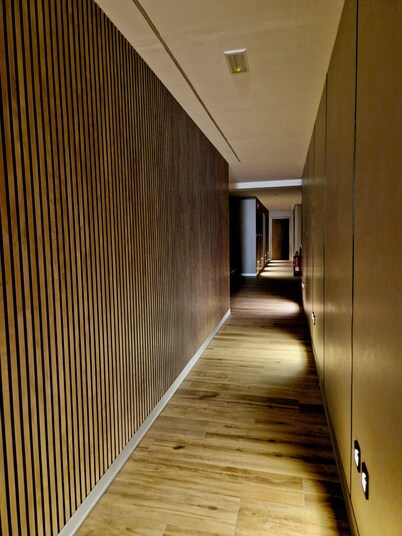 Velvet Hostel Business