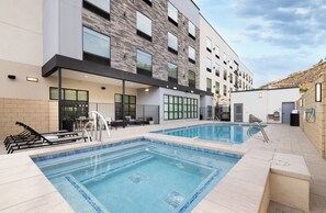 Outdoor pool - @HOME by Best Western St. George (St. George)