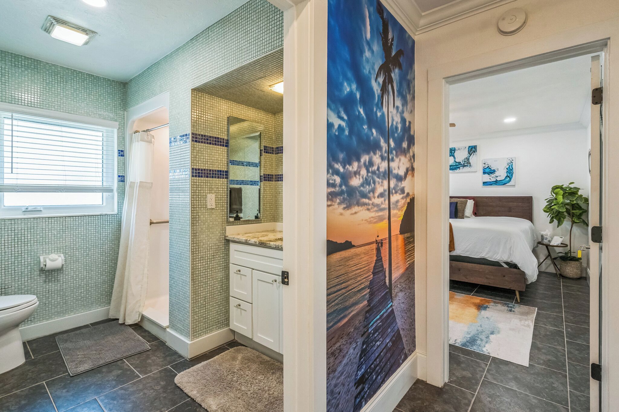 3 bedrooms, iron/ironing board, internet, bed sheets