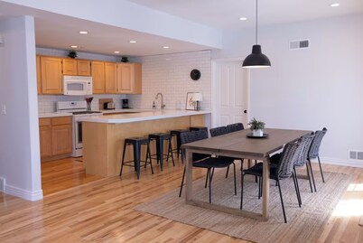 Comfort and Luxury! Smart TVs in every room!