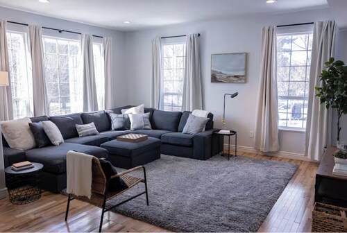 Comfort and Luxury! Smart TVs in every room!