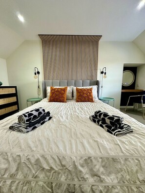 1 غرفة نوم ومكواة/لوح كي وواي فاي مجانًا وملاءات أسرّة