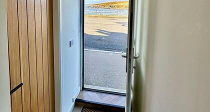 Cozy Cottage Retreat