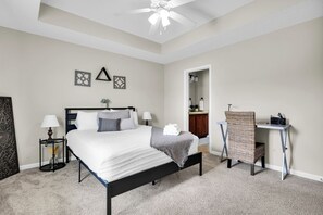 3 bedrooms, iron/ironing board, free WiFi, bed sheets