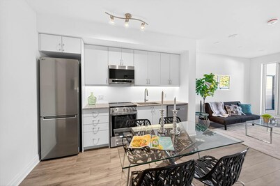 RivetStays - The Westmount Suites