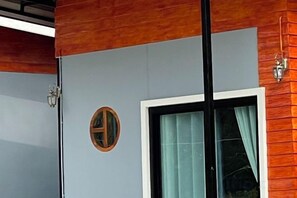 Unclassified image, 3 of 13, button - Ta Resort (Dan Sai)