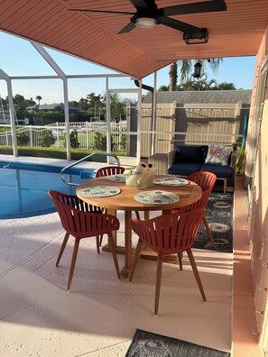 Outdoor dining