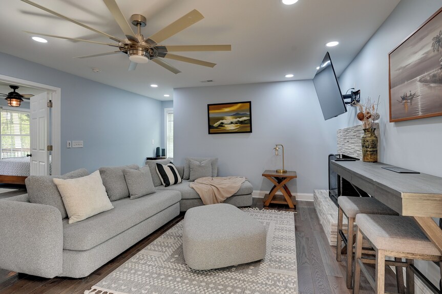 12 Mi To Downtown Winston-salem: Apt W/ Balcony! - Thomasville, NC