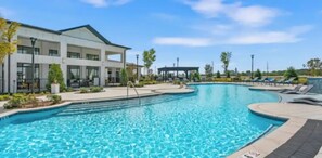 Pool - Luxury Prime location, Airport, Toyota, Arsenal (Madison)