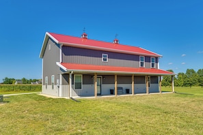 Exterior - Pet-Friendly Countryside Retreat in Whiteland! (Whiteland)