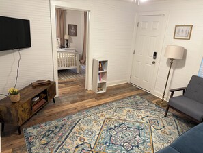 2 slaapkamers, reisbedje, wifi, beddengoed