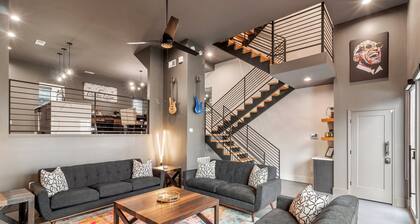 Memphis Mafia walk to Beale & FedEx Forum