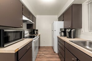 Microwave, oven, stovetop, dishwasher
