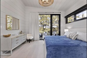 5 bedrooms, WiFi, bed sheets