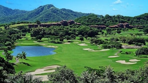 Golf - Bougainvillea 9305 - Luxury Condo Reserva Conchal Beach Resort. (Brasilito)