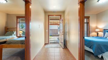 Fer et planche à repasser, Wi-Fi, literie fournie