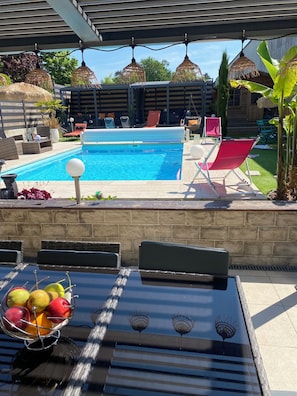 Pool - House with a heated pool and spa, 1 hour from Paris and 10 minutes from downtown (Saran)