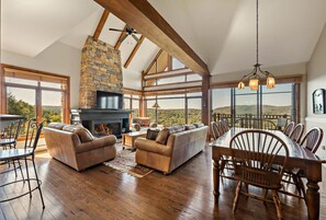 تلفزيون ذكي، مدفأة، ستيريو