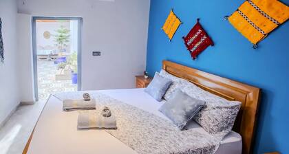 Bluerina - Private Room double And Breakfast Included