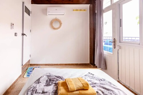 Bluerina - Private Budget Room Air conditioning And Breakfast Included