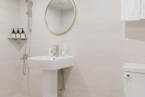 星評価なしの画像、4 / 5、ボタン