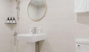 Bathroom - Ellystay (Seoul)