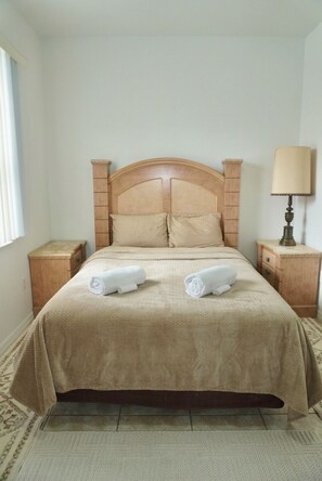 Iron/ironing board, WiFi, bed sheets