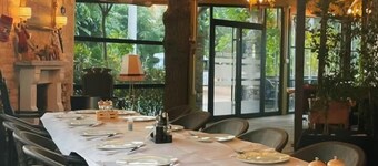 Grand JNK Boutique Hotel