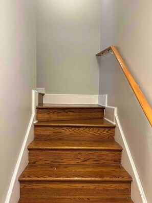 Interior - Quiet&Safe Loft, SAV Southside, Georgia Southern, Hospital, Gulfstream & Airport (Savannah)