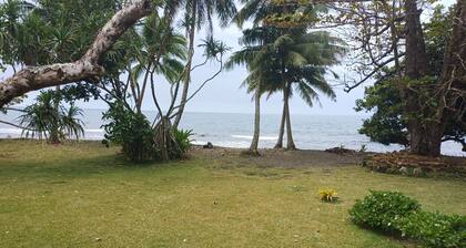 Hitira lodge peninsula