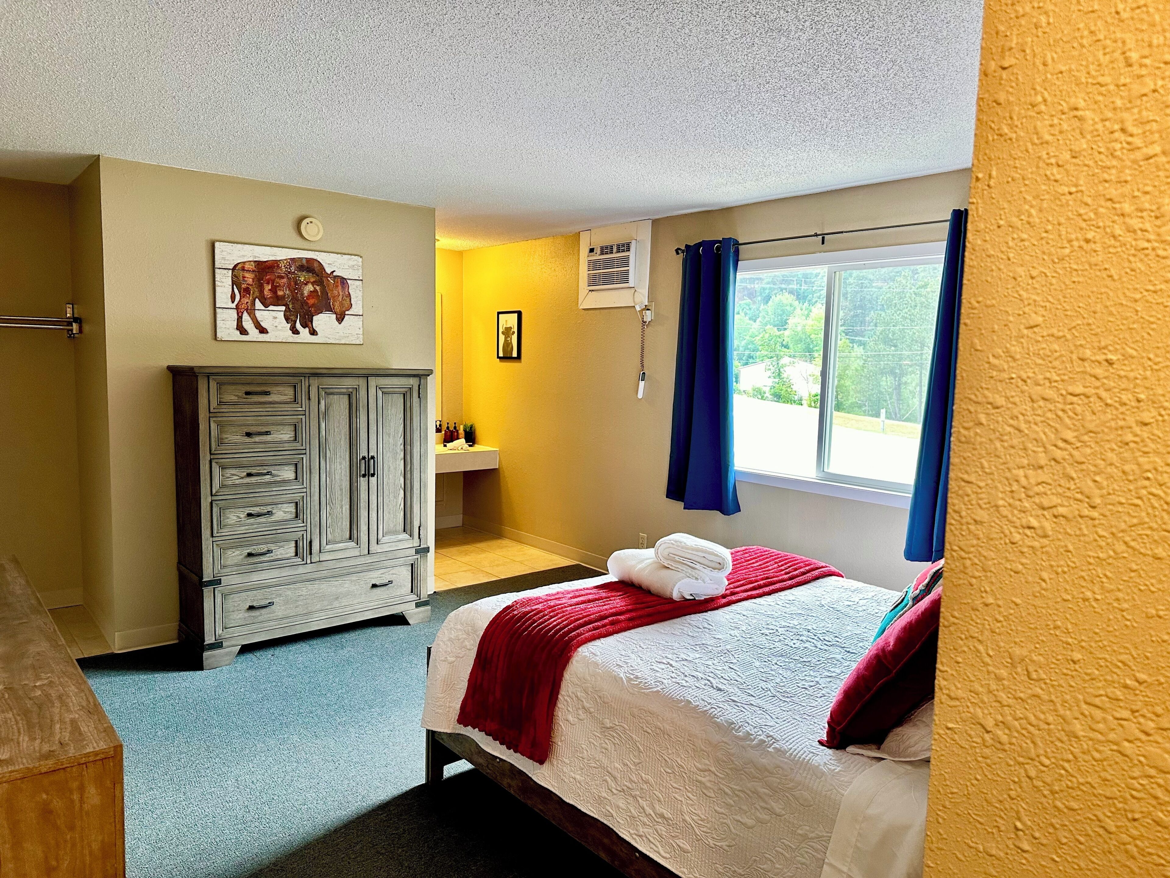1 bedroom, iron/ironing board, travel cot, free WiFi
