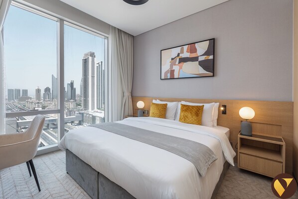 Luxury Apartment, Balcony, City View | Cribs/infant beds, free WiFi, bed sheets