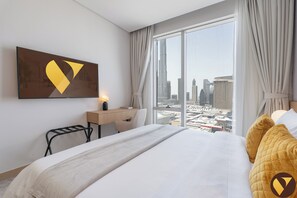 Luxury Apartment, Balcony, City View | Cribs/infant beds, free WiFi, bed sheets