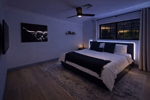 4 Schlafzimmer, Schreibtisch, Bügeleisen/Bügelbrett, Reisekinderbett