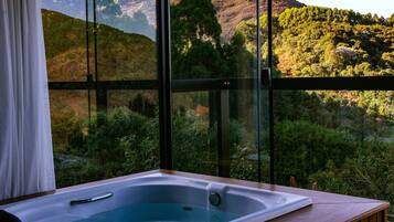 Deluxe Chalet, Balcony, Mountain View | Desk, free WiFi