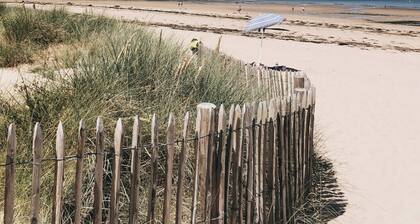 T2 Nid Serein, near town center, port, beach