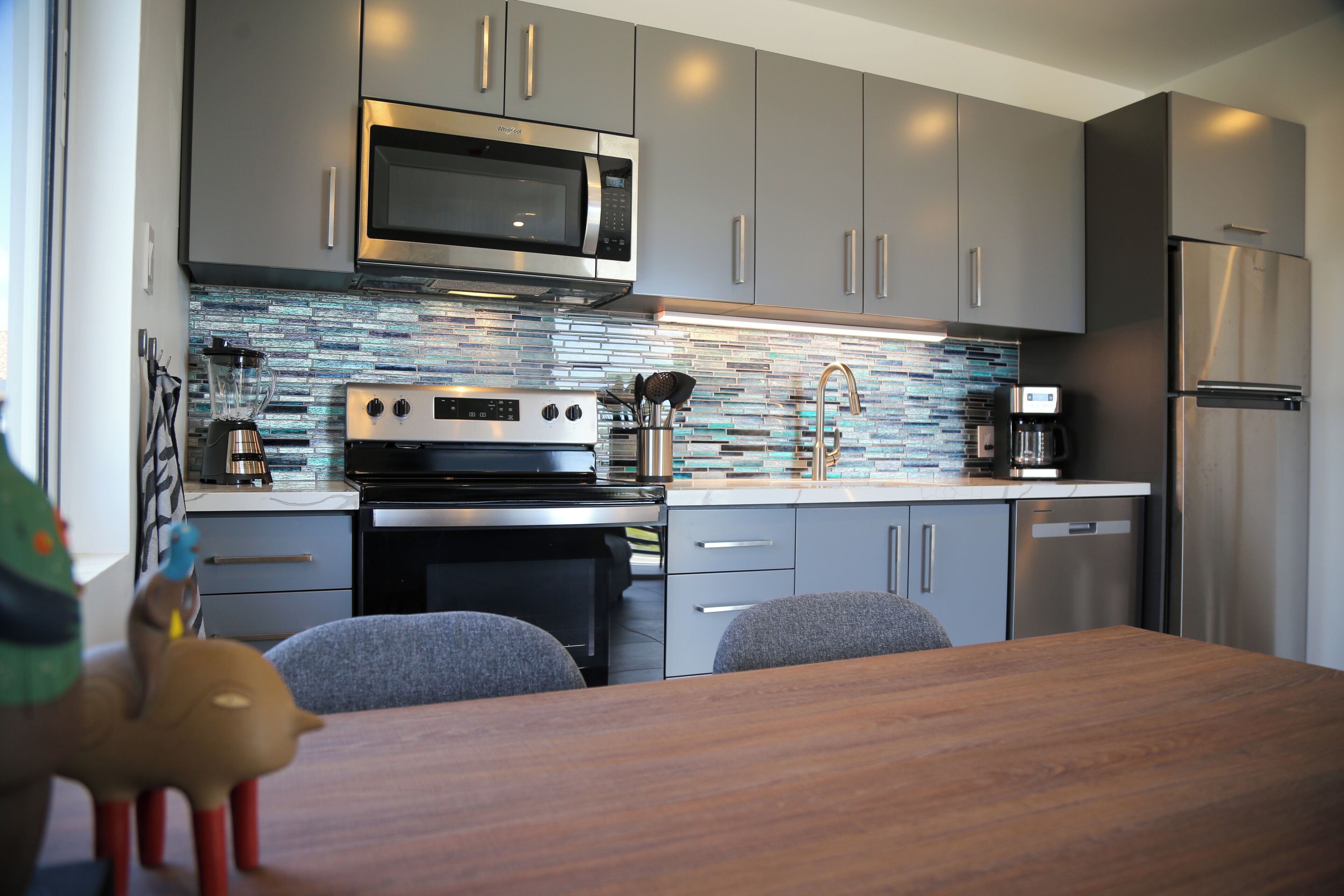 Microwave, stovetop, dishwasher