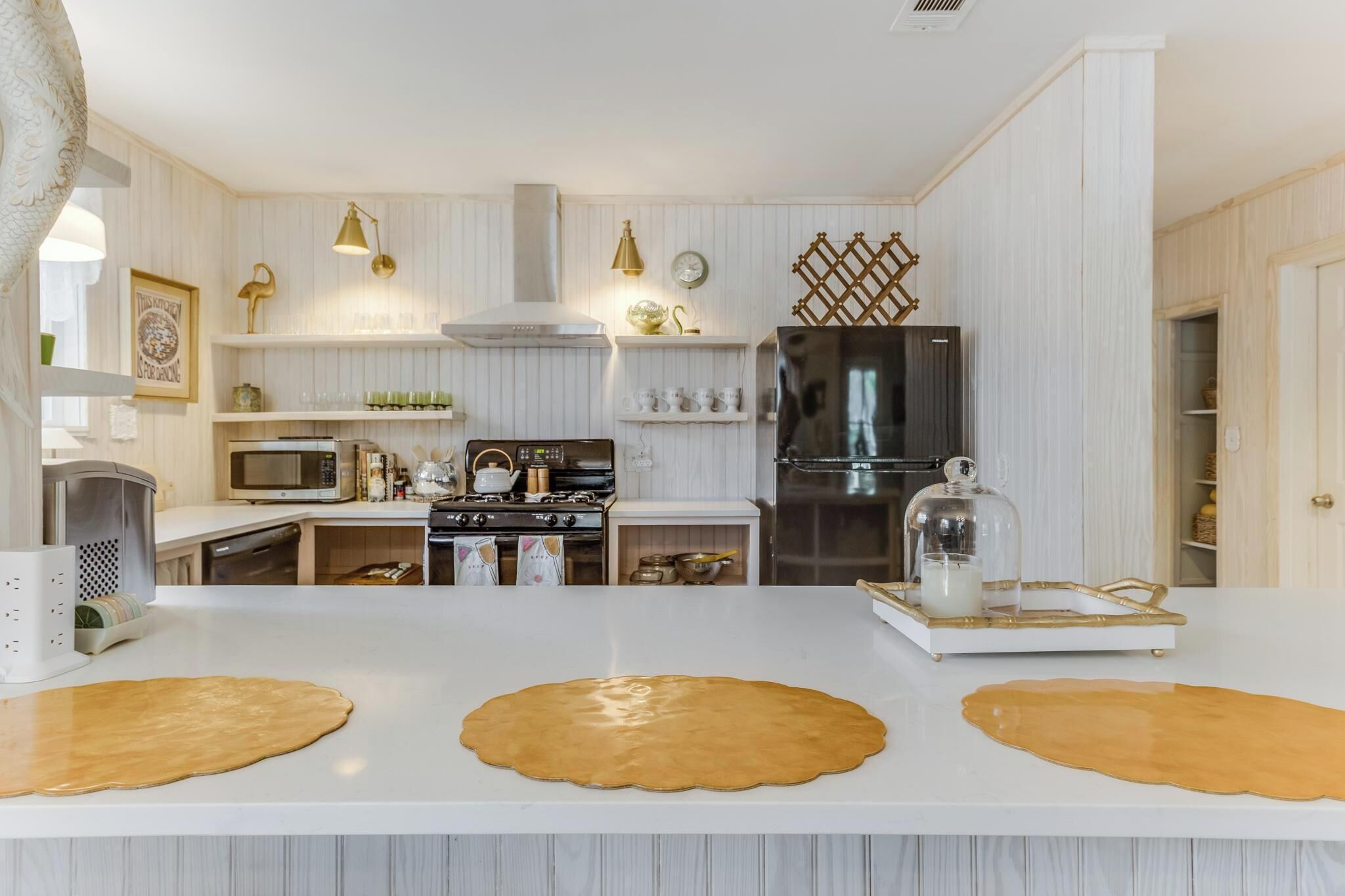 Microwave, oven, stovetop, dishwasher