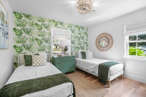 4 bedrooms, desk, iron/ironing board, travel cot