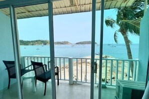 Room - Naiharn on the Rock Resort Phuket (Phuket)