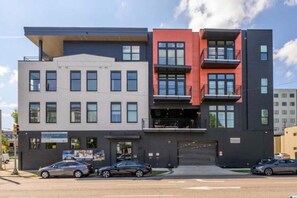 Exterior - Downtown Loft Walkable Regions Field, Restaurants (Birmingham)
