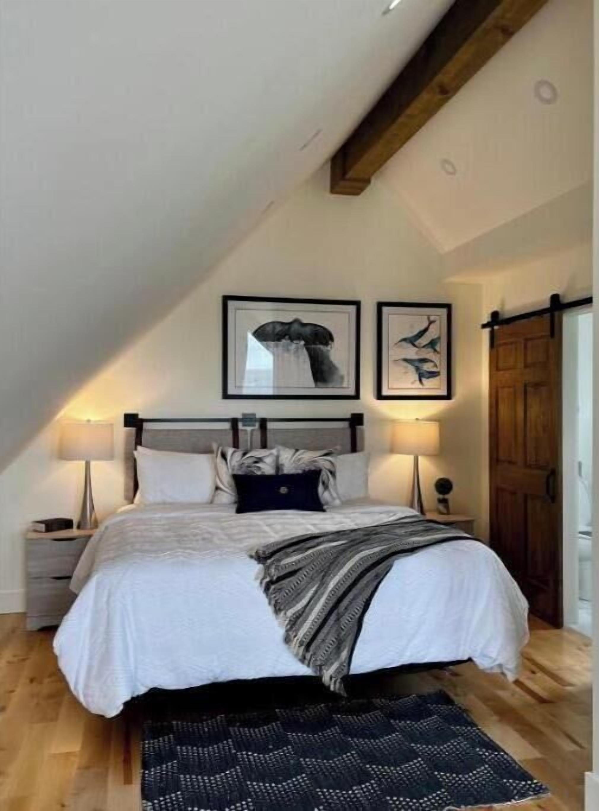 1 habitación, tabla de planchar con plancha, wifi gratis y ropa de cama 