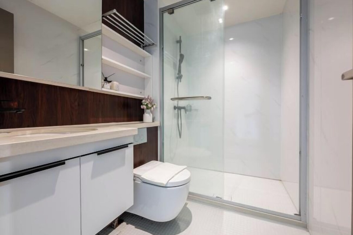 Kamar mandi | Perlengkapan mandi gratis dan pengering rambut