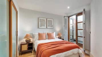 1 bedroom, iron/ironing board, travel crib, WiFi