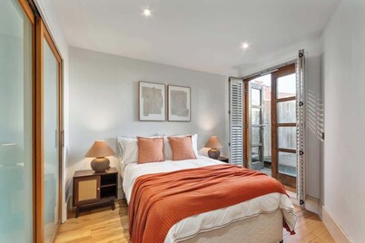 Fulham Broadway 1-Bed | Private Patio | Sleeps 4