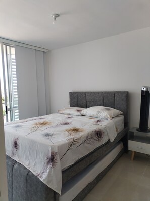 2 bedrooms, WiFi, bed sheets, wheelchair access