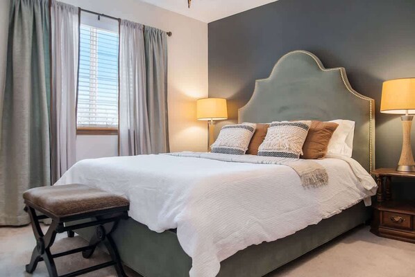 4 bedrooms, WiFi, bed sheets